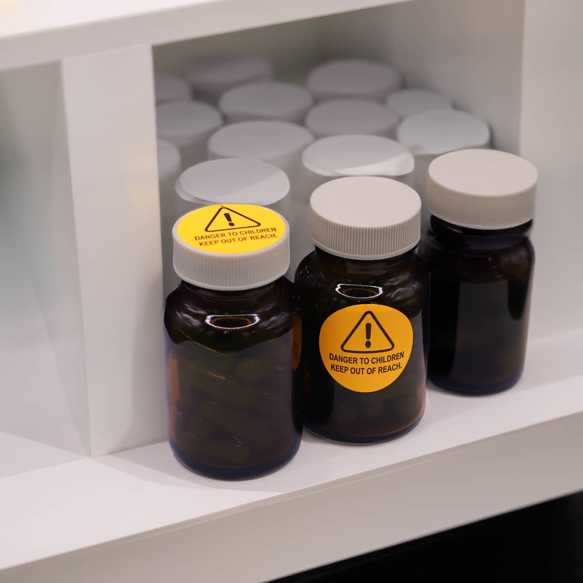 State of Connecticut Opioid Warning Label | 1.25 Inch Round QTY 500 State of Connecticut Opioid Warning Label | 1.25 Inch Round QTY 500