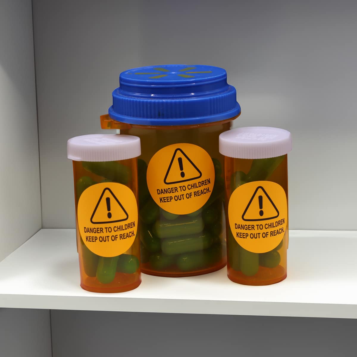 State of Connecticut Opioid Warning Label | 1.25 Inch Round QTY 500 State of Connecticut Opioid Warning Label | 1.25 Inch Round QTY 500