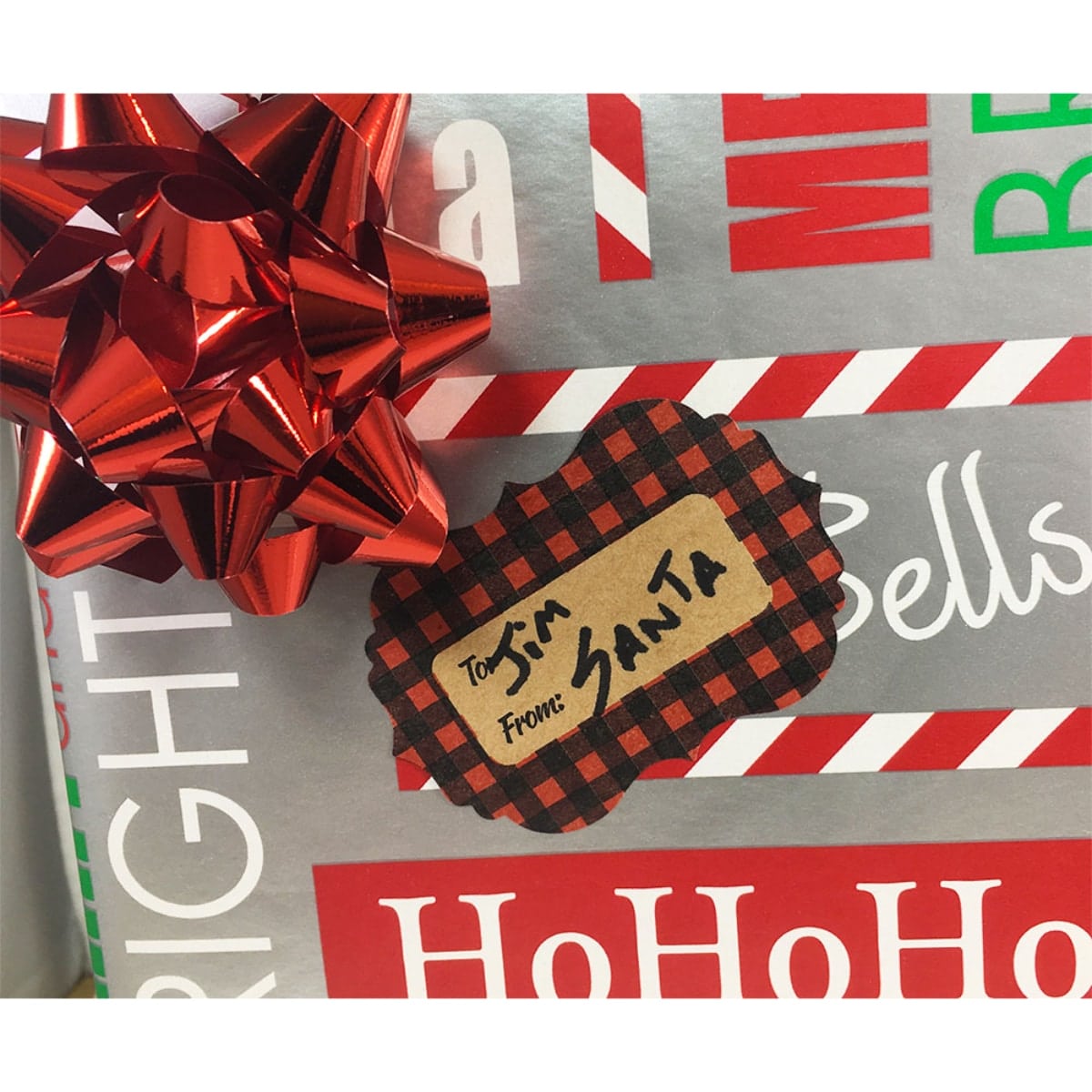 Red Plaid Kraft Adhesive Gift Tags QTY 25 Red Plaid Kraft Adhesive Gift Tags QTY 25
