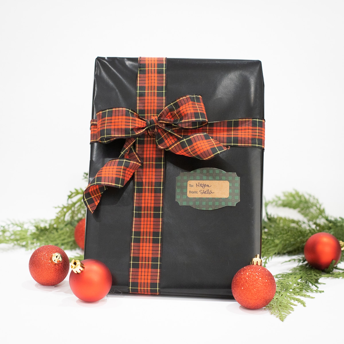 Green Buffalo Plaid Kraft Gift Tags QTY 100 Green Buffalo Plaid Kraft Gift Tags QTY 100