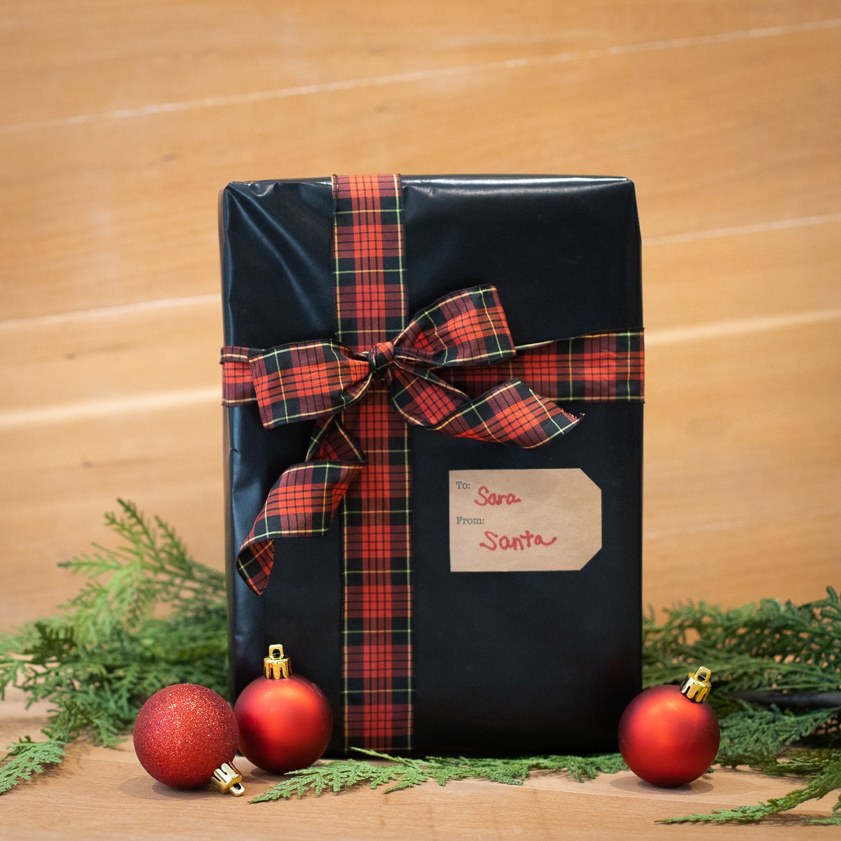 To and From Holiday Kraft Gift Tags for Gift Wrapping QTY 100