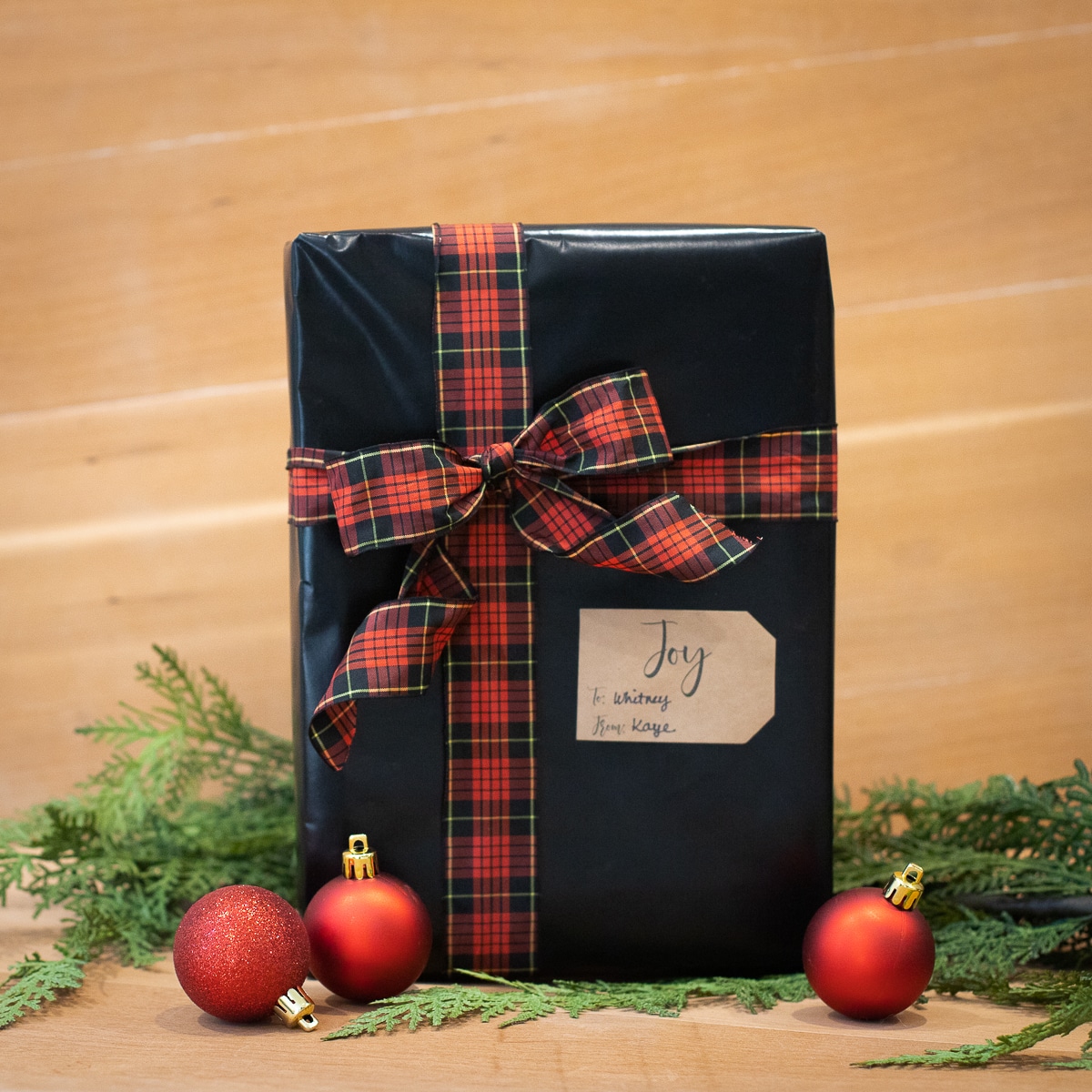 Natural Kraft Happy Holidays Gift Tags Noel Merry Christmas and Joy QTY 100 Natural Kraft Happy Holidays Gift Tags Noel Merry Christmas and Joy QTY 100