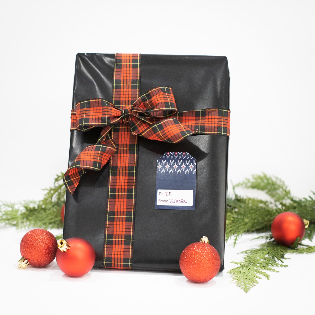 Ugly Christmas Sweater Gift Tags for Holiday Gift Wrapping QTY 100 Ugly Christmas Sweater Gift Tags for Holiday Gift Wrapping QTY 100