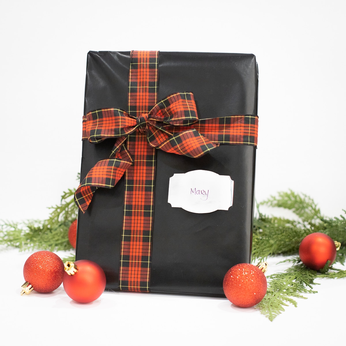 Silver Holiday Gift Tags for Personalized Gift Wrapping QTY 100 Silver Holiday Gift Tags for Personalized Gift Wrapping QTY 100