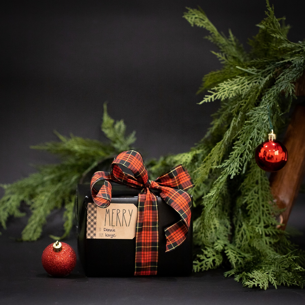 Rustic Plaid Kraft Style Christmas Gift Tag Stickers QTY 25 Rustic Plaid Kraft Style Christmas Gift Tag Stickers QTY 25