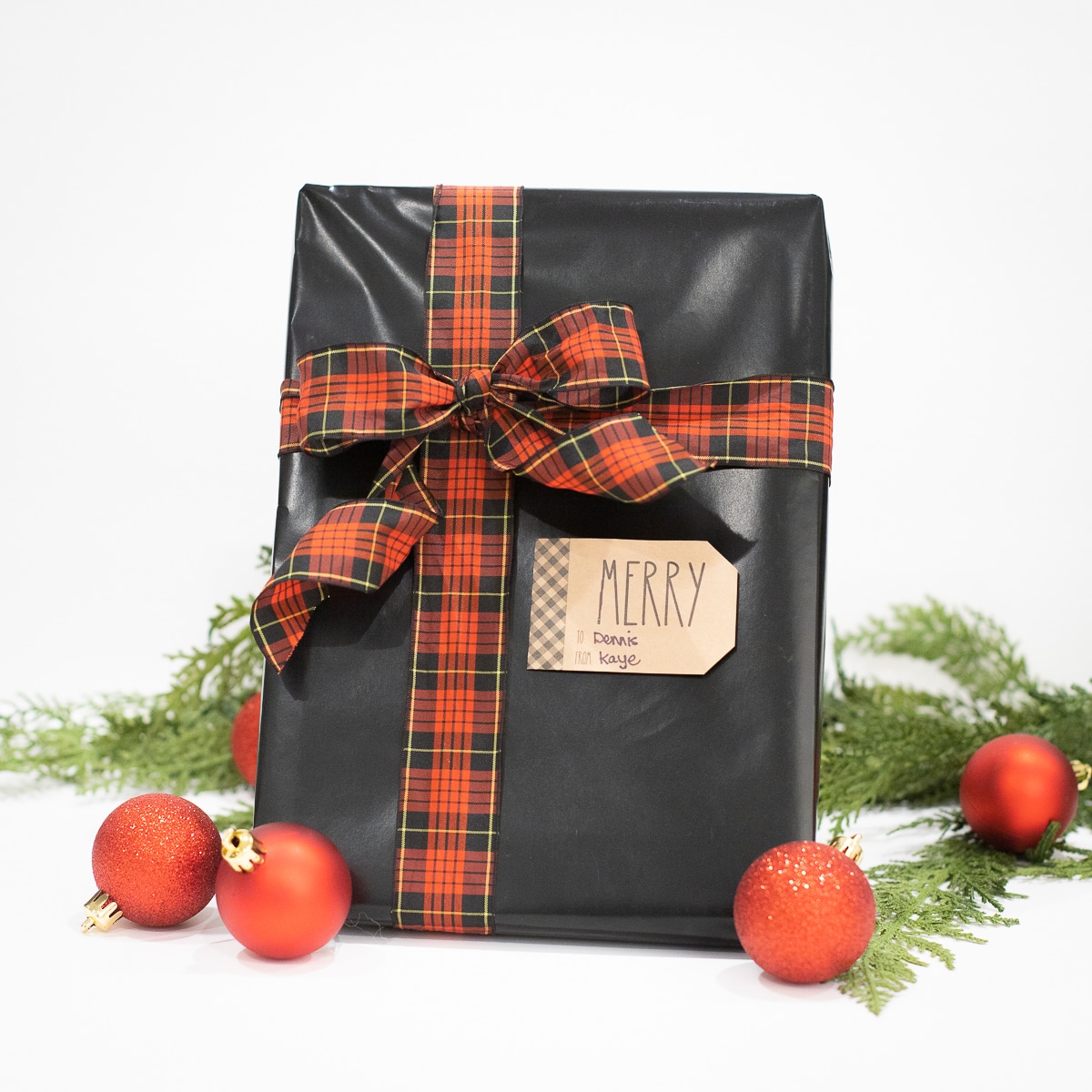 Rustic Plaid Kraft Style Christmas Gift Tag Stickers QTY 25 Rustic Plaid Kraft Style Christmas Gift Tag Stickers QTY 25